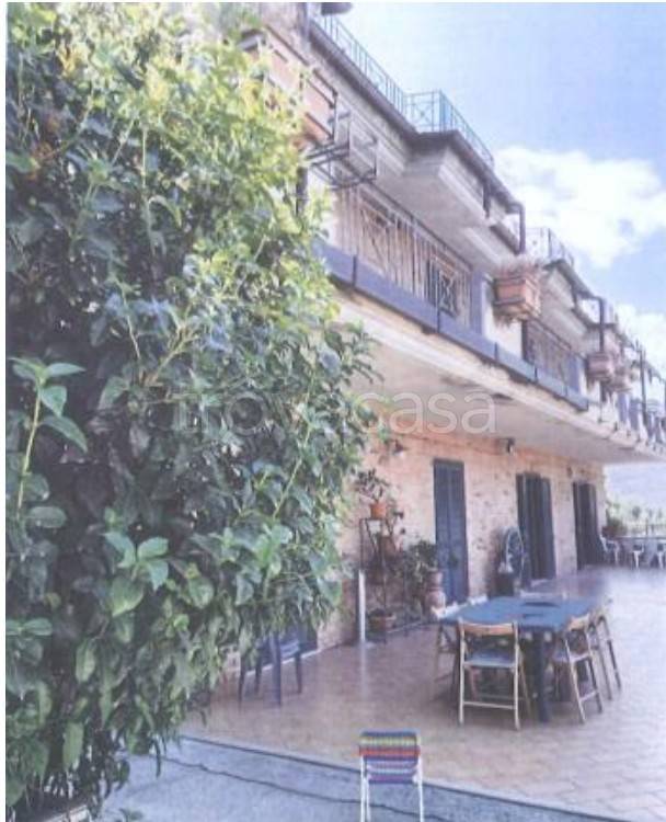 casa indipendente in vendita ad Avella
