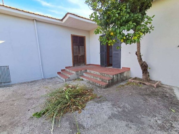 casa indipendente in vendita ad Avella in zona Purgatorio
