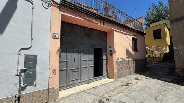 appartamento in vendita ad Avella