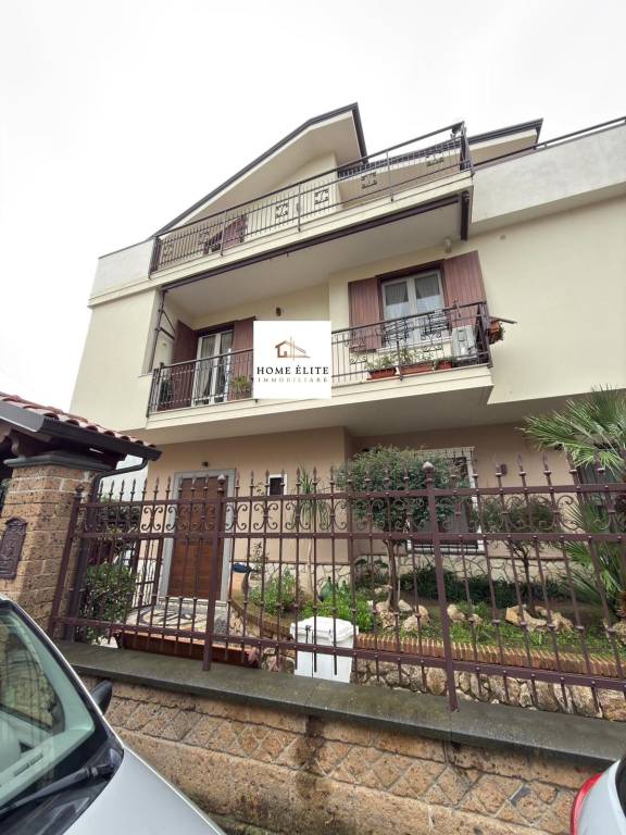 appartamento in vendita ad Avella