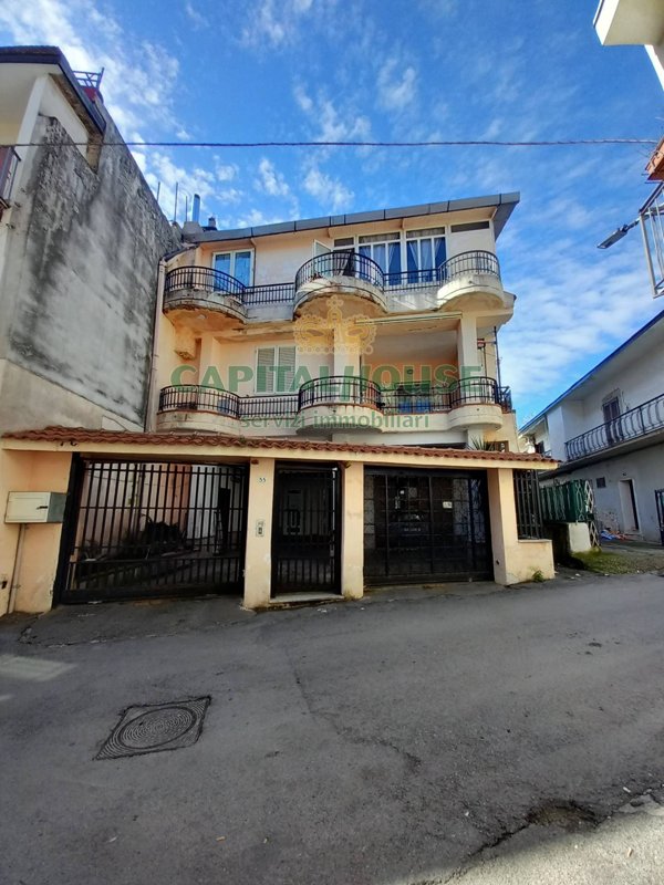 appartamento in vendita ad Avella