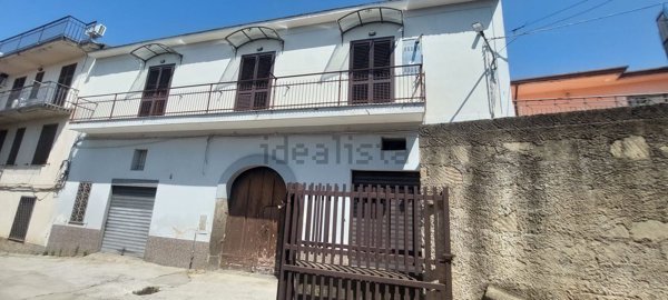 appartamento in vendita ad Avella