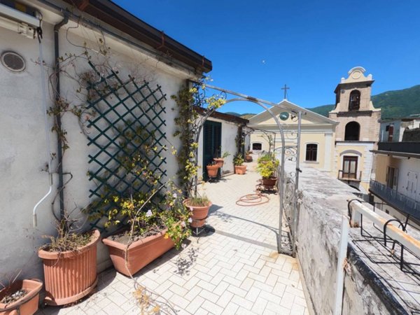 appartamento in vendita ad Avella