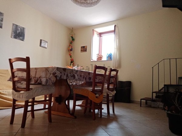 esavano in vendita ad Avella