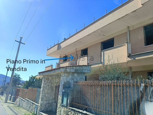 appartamento in vendita ad Avella