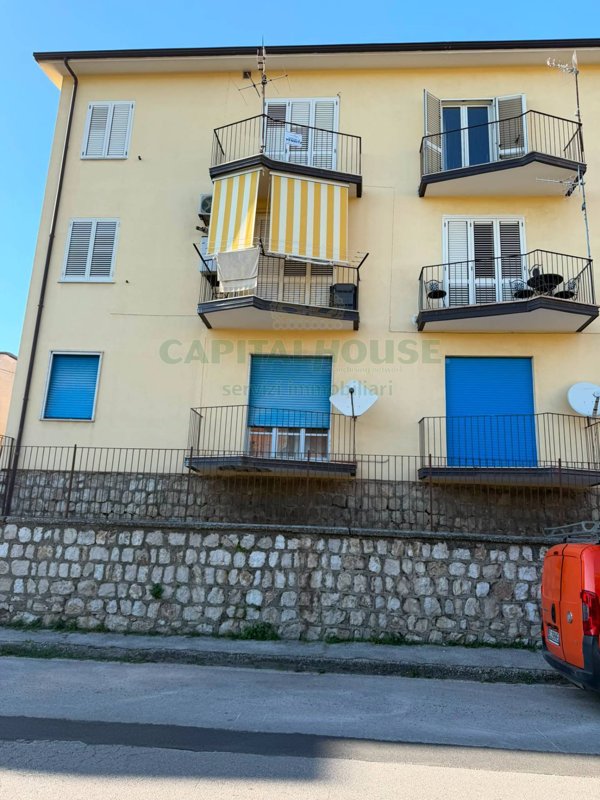 appartamento in vendita ad Avella