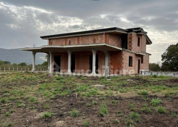 casa indipendente in vendita ad Avella