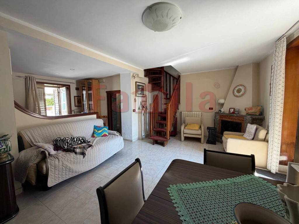 casa indipendente in vendita ad Avella