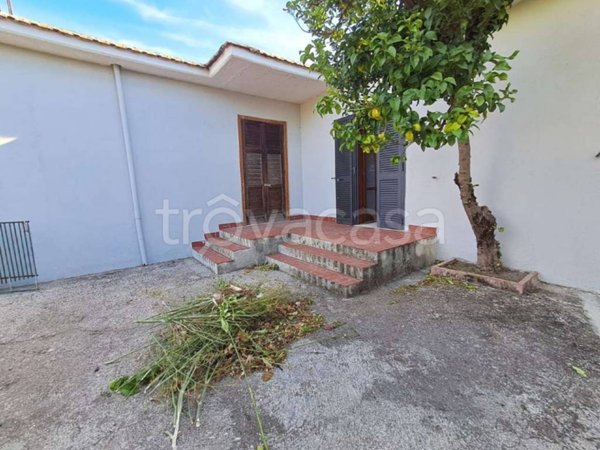 casa indipendente in vendita ad Avella in zona Purgatorio