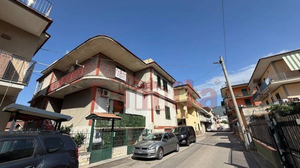 casa indipendente in vendita ad Avella