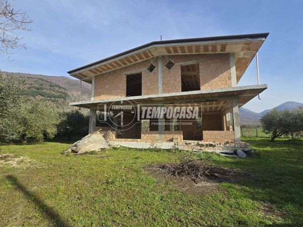 casa indipendente in vendita ad Avella