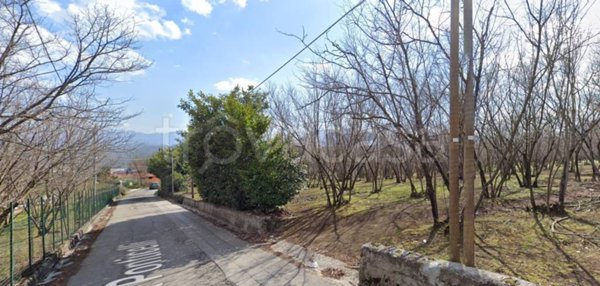 terreno agricolo in vendita ad Avellino in zona Valle-Ponticelli