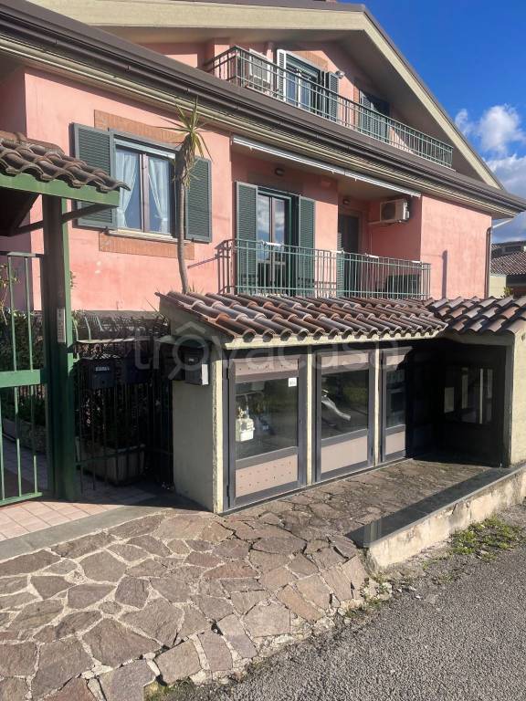 appartamento in vendita ad Avellino in zona Valle-Ponticelli
