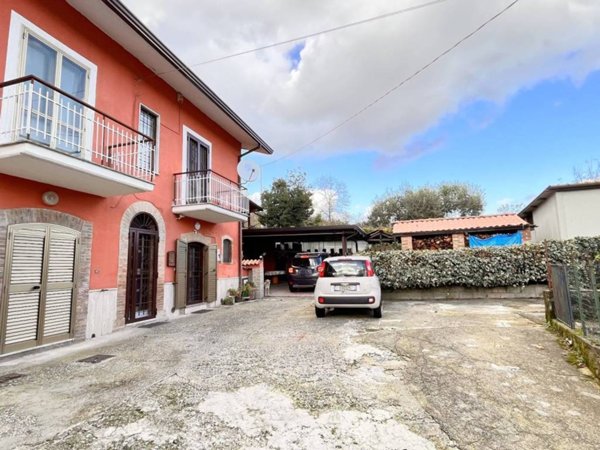 casa indipendente in vendita ad Avellino in zona Centro Città