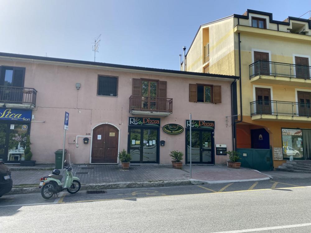 locale commerciale in vendita ad Avellino in zona Centro Città