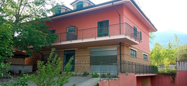 casa indipendente in vendita a Saviore dell'Adamello in zona Valle