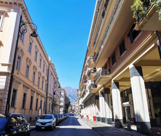 locale commerciale in vendita ad Avellino in zona Centro Città