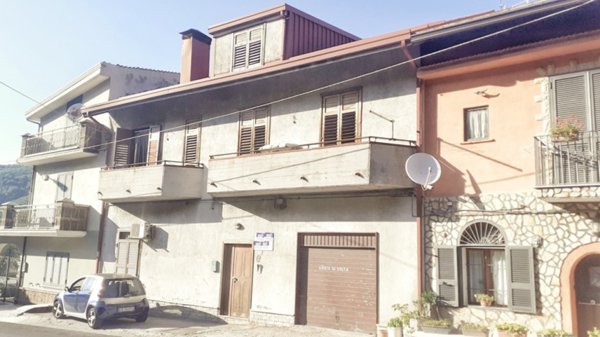 casa indipendente in vendita ad Avellino