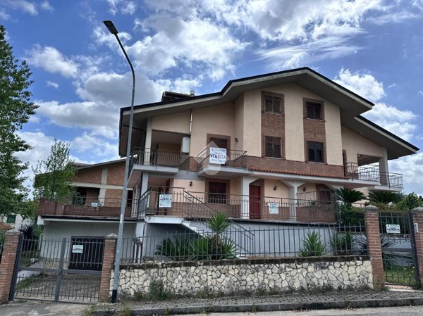 casa indipendente in vendita ad Avellino