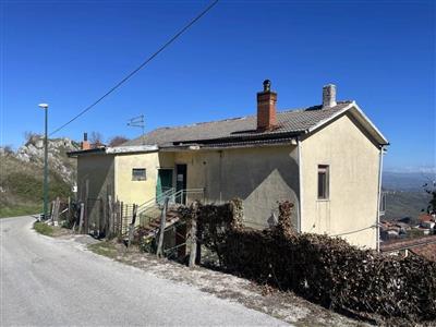 casa indipendente in vendita ad Avellino