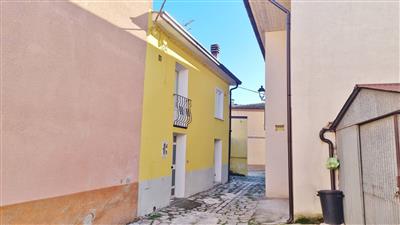 casa indipendente in vendita ad Avellino
