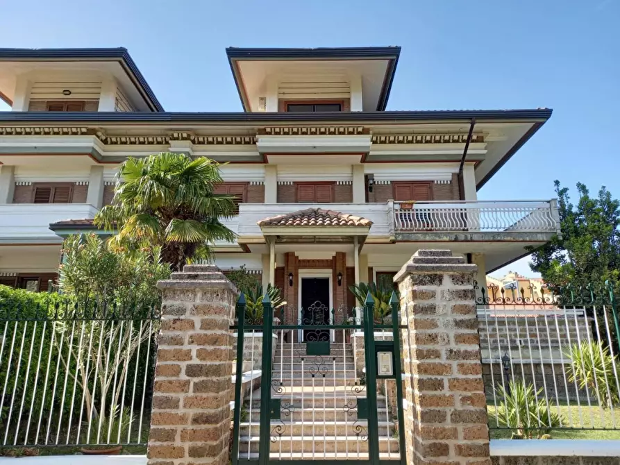 casa indipendente in vendita ad Avellino