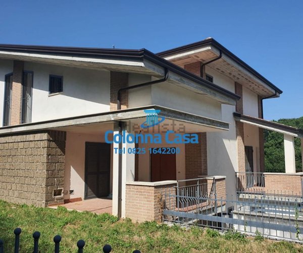 casa indipendente in vendita ad Avellino
