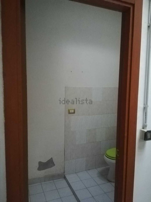 locale commerciale in vendita ad Avellino
