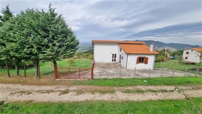 casa indipendente in vendita ad Avellino