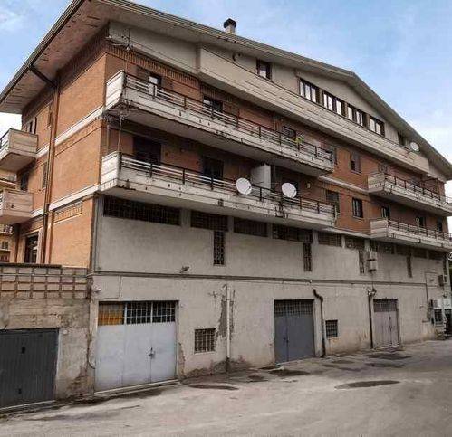 negozio in vendita ad Avellino