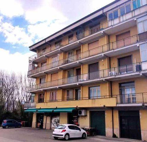 negozio in vendita ad Avellino