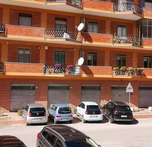 negozio in vendita ad Avellino
