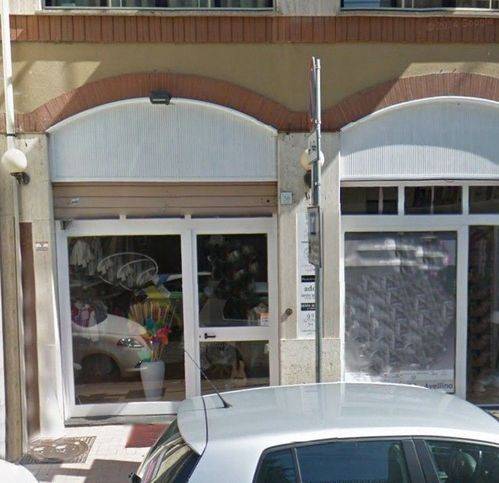 negozio in vendita ad Avellino