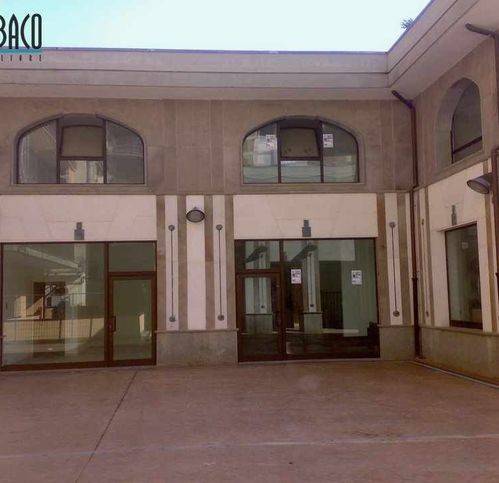 negozio in vendita ad Avellino