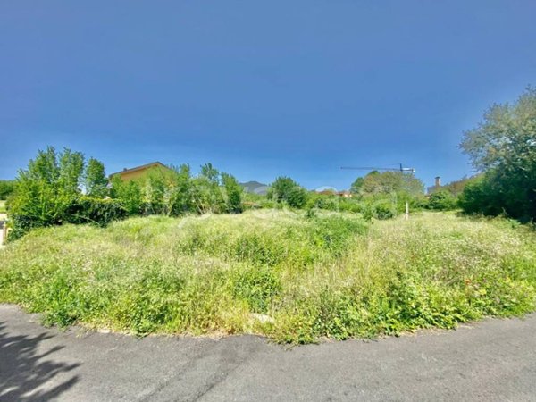 terreno agricolo in vendita ad Avellino