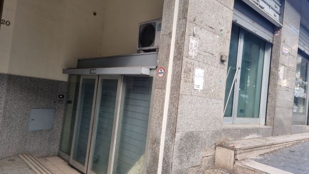 locale commerciale in vendita ad Avellino