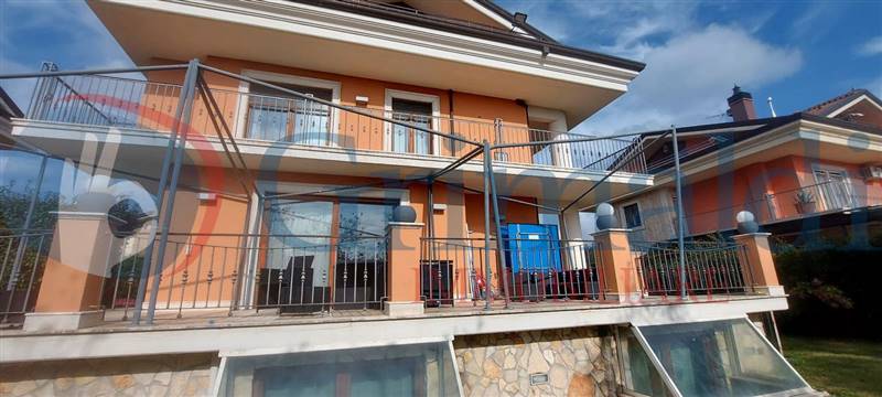 casa indipendente in vendita ad Avellino