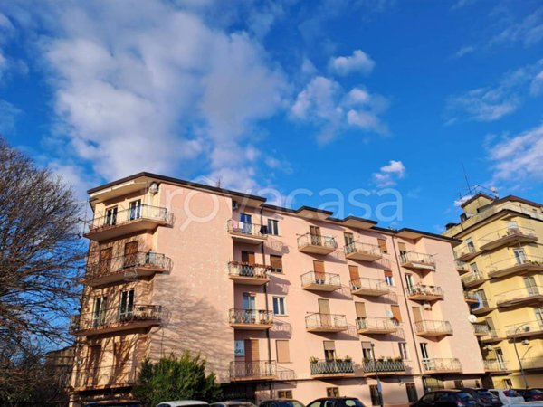 appartamento in vendita ad Avellino in zona Centro Città