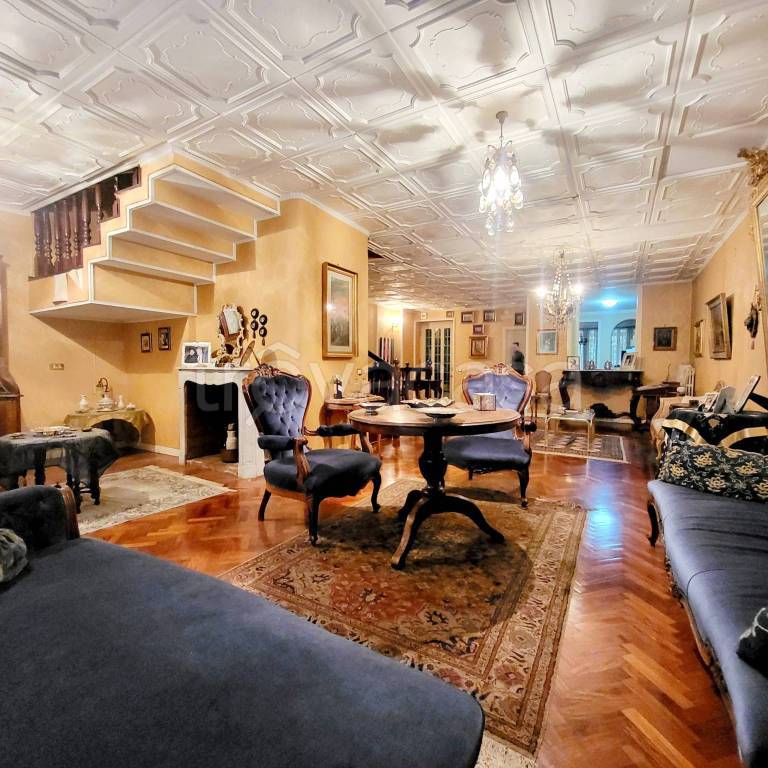 casa indipendente in vendita ad Avellino