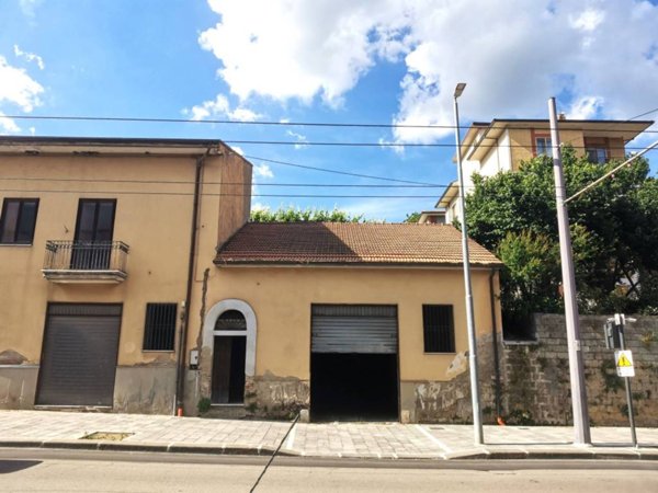 appartamento in vendita ad Avellino