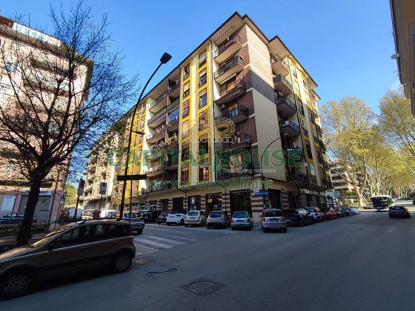 appartamento in vendita ad Avellino