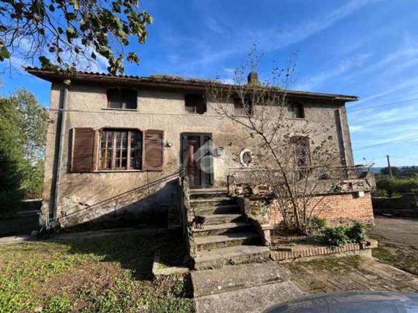 casa indipendente in vendita ad Avellino
