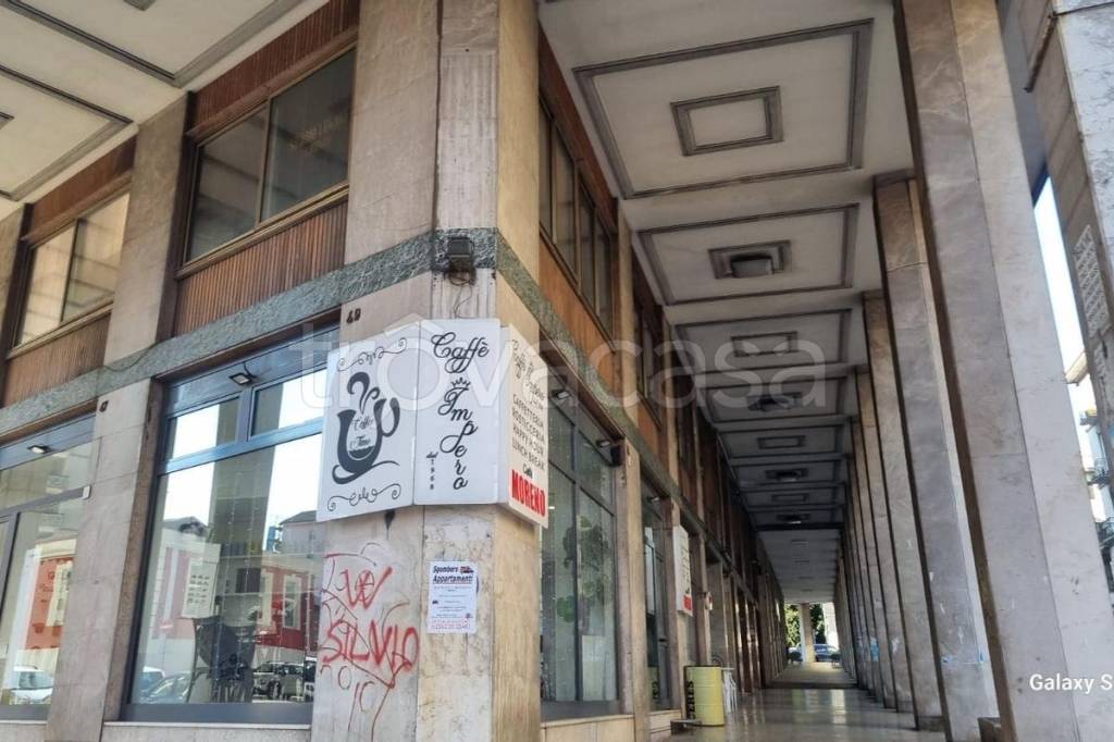 negozio in vendita ad Avellino