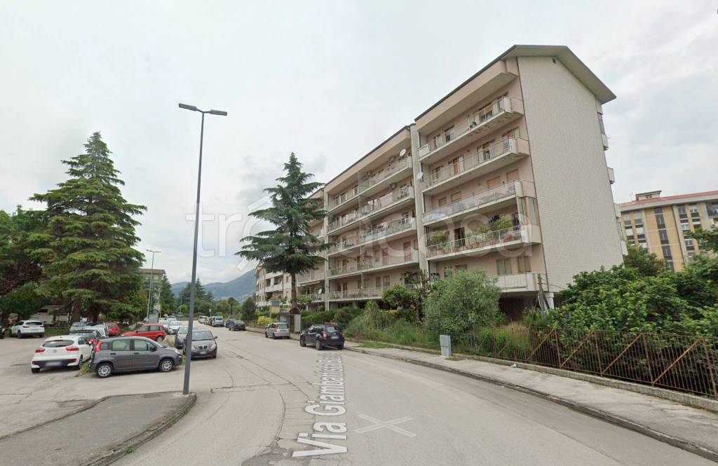 appartamento in vendita ad Avellino