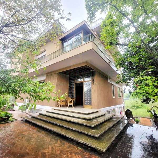 casa indipendente in vendita ad Avellino