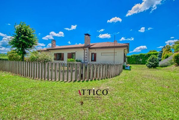 casa indipendente in vendita ad Avellino