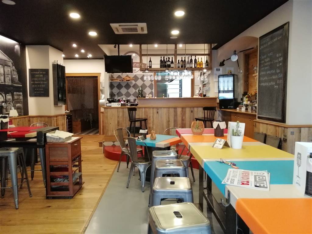 negozio in vendita ad Avellino in zona Centro Città