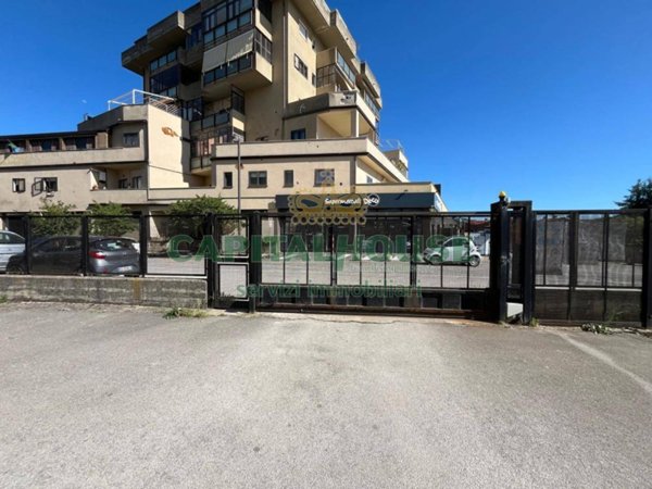 casa indipendente in vendita ad Avellino in zona Centro Città