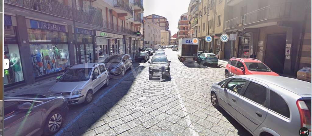 negozio in vendita ad Avellino