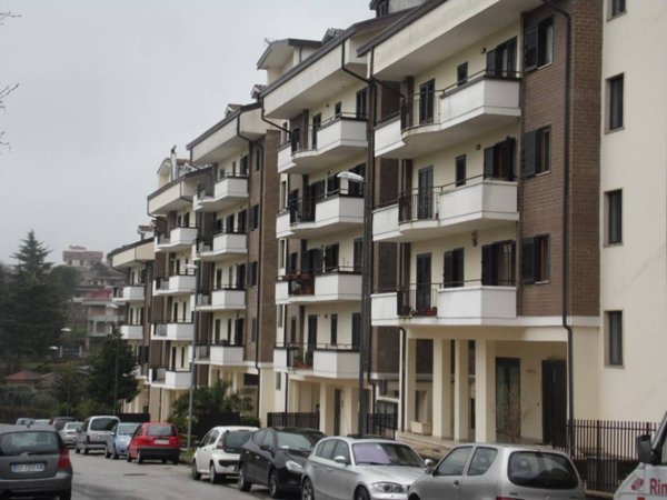 locale commerciale in vendita ad Avellino